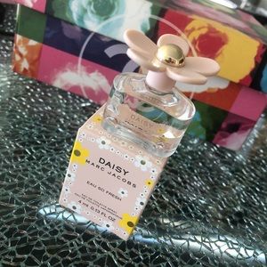 Daisy Marc Jacobs